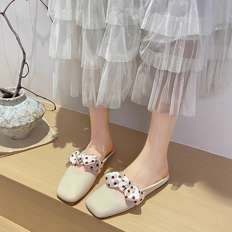 Women Polka‑Dot Bow Mule Slippers Square Toe Closed‑Toe Flat Backless Slides Casual Summer Dress Sandals Beige - view 6
