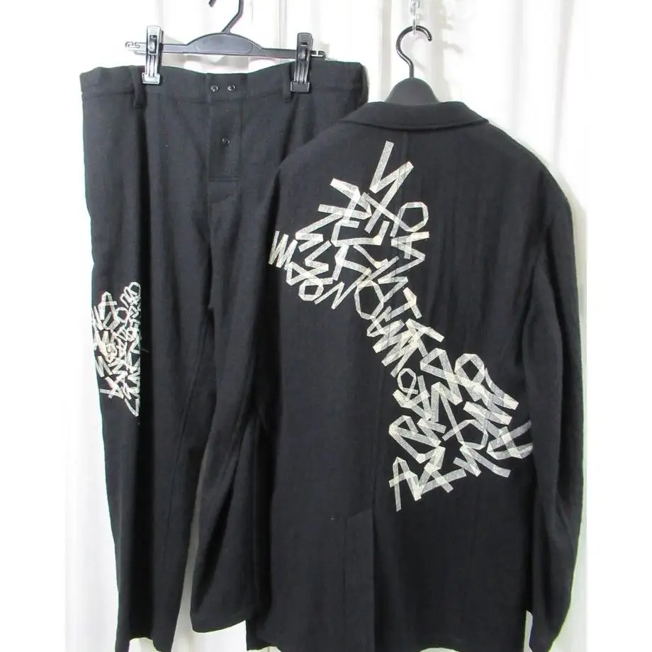 

ТОП-ЯМАМОТО ® Модный комплект с граффити-принтом для мужчин — свободный повседневный черный комплект из двух предметов — стильный и универсальный