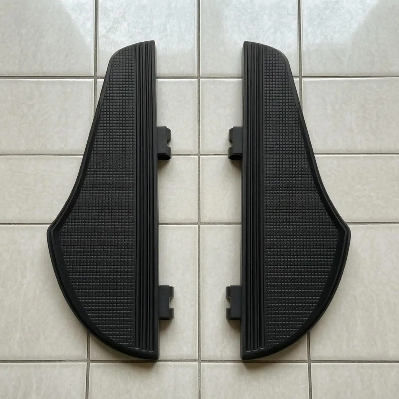 Front Motorcycle Foot Pedals Metal Footrest Set with Mounting Hardware Curved Grip Surface for Cruiser Travel Projects