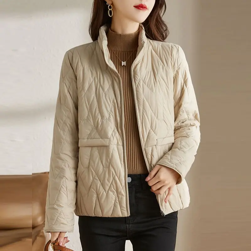 Para baixo algodão fino pequeno casaco feminino curto nova mãe de meia-idade fino outono inverno casaco de algodão