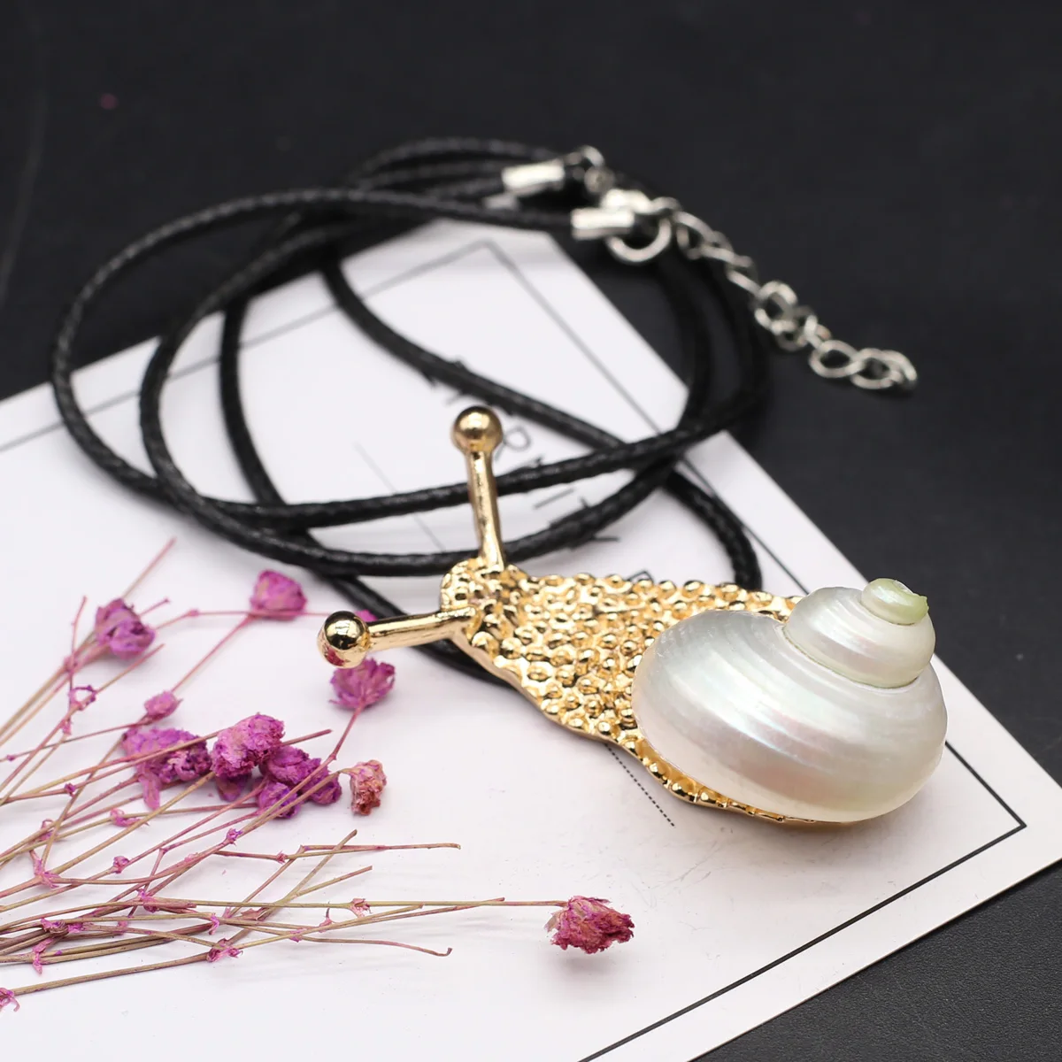 Natural Shell Animals Necklace Snail Shape Natural Abalone Shell Pendant Necklace for Women Men Jewelry Trendy Gift 55x30mm - Image 4