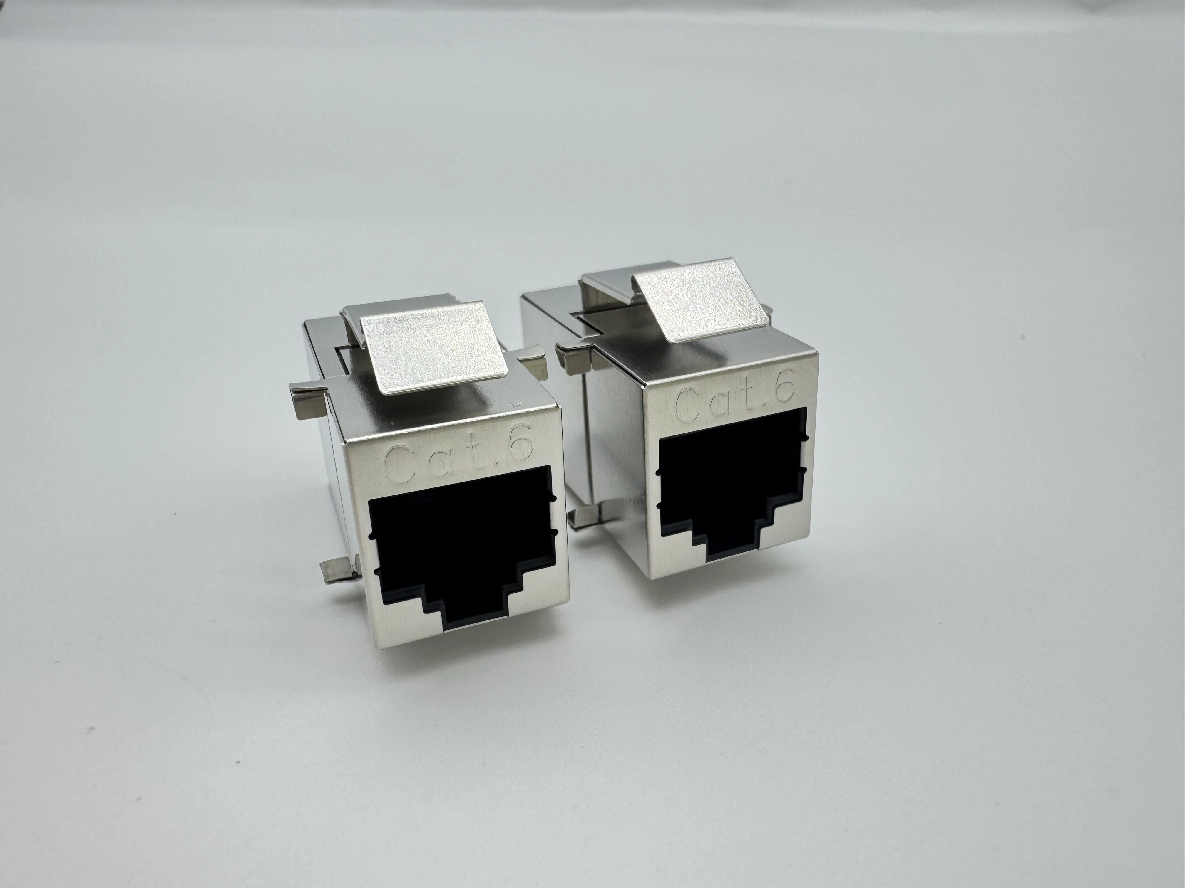 

High-Performance Inline Coupler Jack RJ45 8P8C Shielded Cat6 Ethernet Cable for Data Transmission