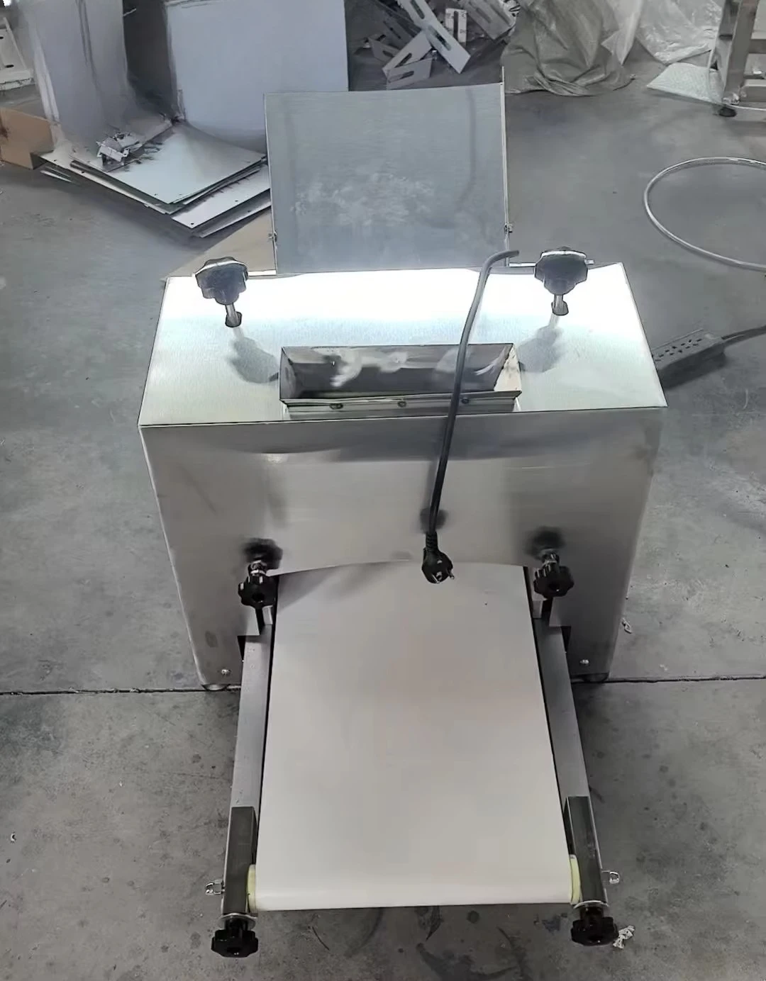 Commercial Automatic Tabletop Automatic Dumpling Wonton Dough  Wrapper Making Machine