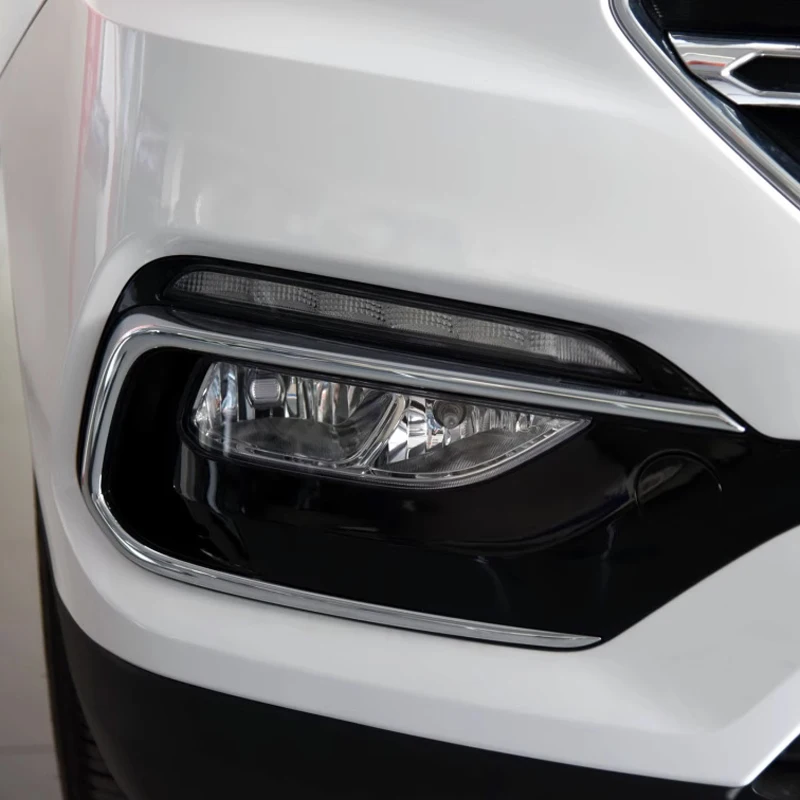 Fog lamp assembly For Hyundai Santa Fe Sport 2016 2017 2018 LED DRL Daytime Running Light Fog Lights Headlight auto parts