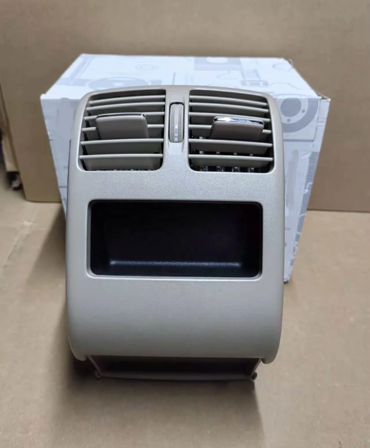 A2048304454 the Rear air Nozzle of the Central Console for GLK350 GLK250 GLK200 - Image 6