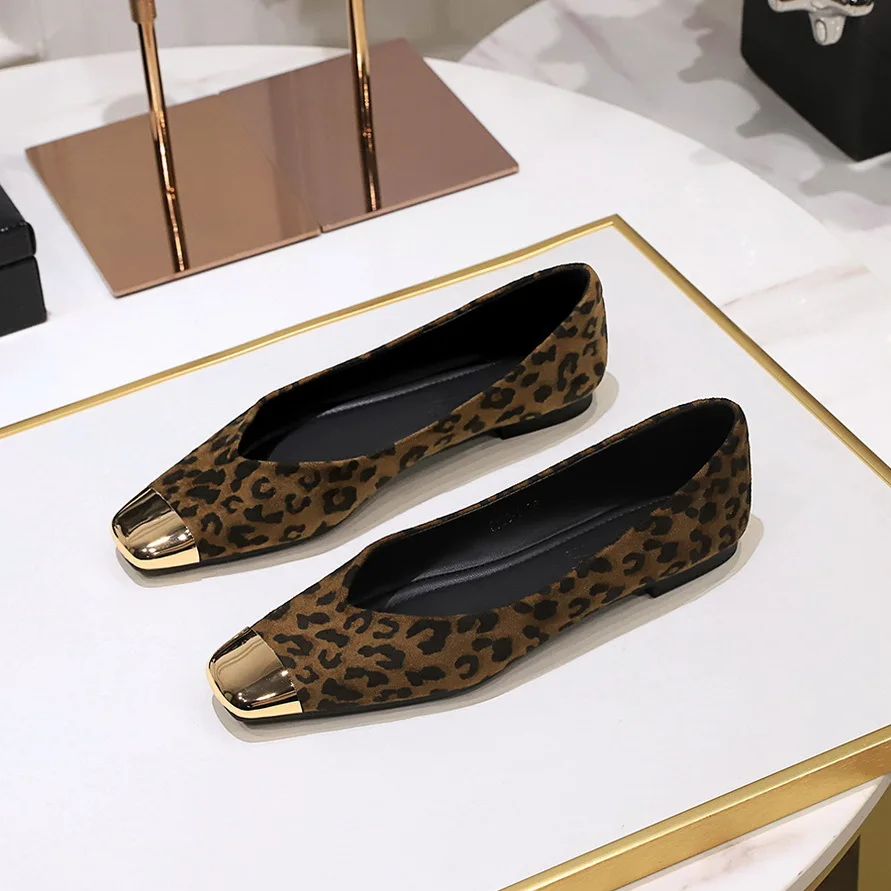 

Women's Shoes Fashion Metal Small Square Toe Design Low Heeled Single Shoes Luxury Suede Shallow Mouth Banquet Party Dress Shoes