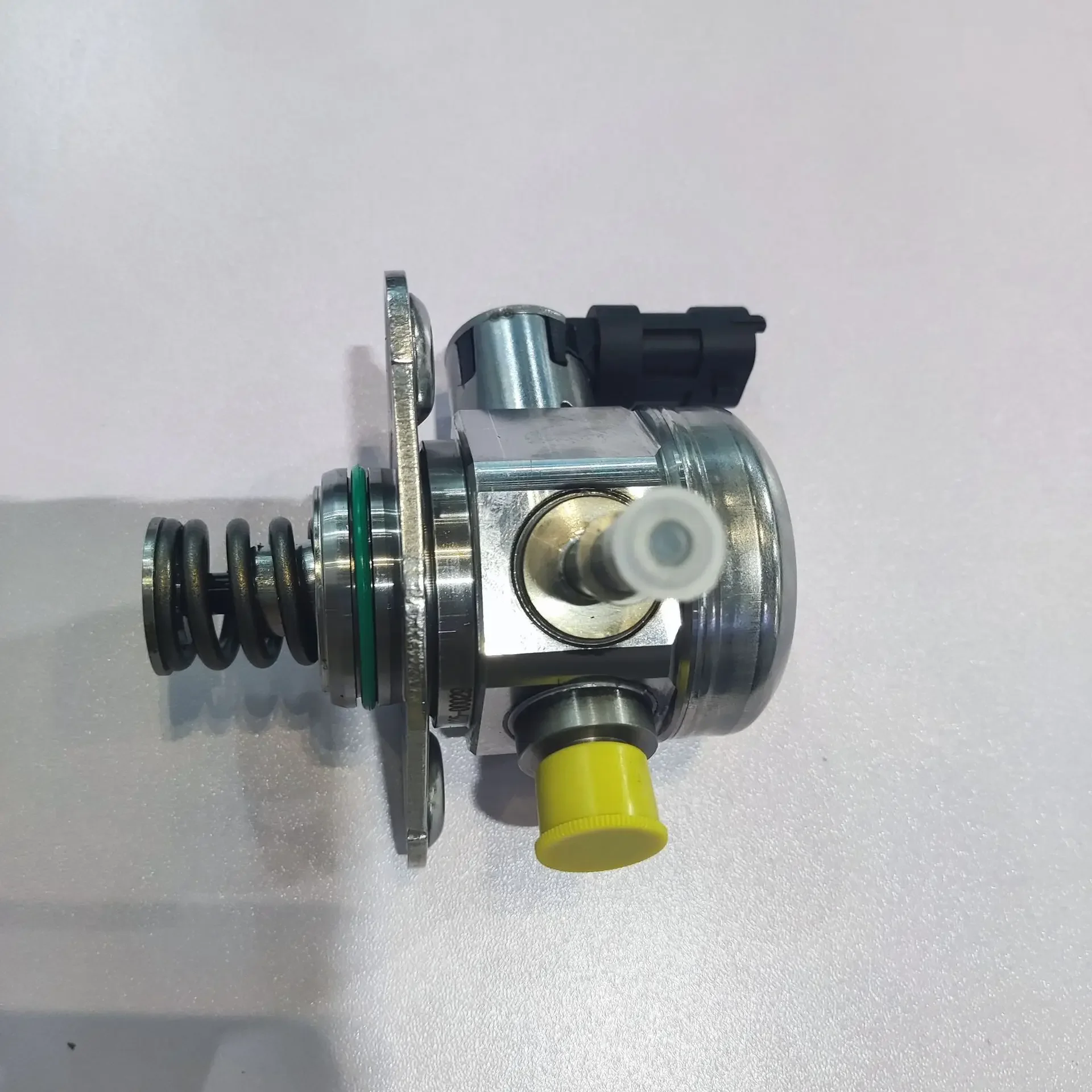 

Точечные детали двигателя ISF3.8, топливный насос высокого давления, масляный насос 5302309 для Foton Cummins