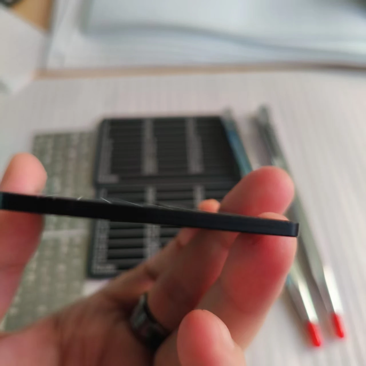 도지코인, 비트코인 및 안전한 통화 비밀번호 저장에 적합한 소형 안전 비밀번호 책, 모든 BIP39 표준과 호환