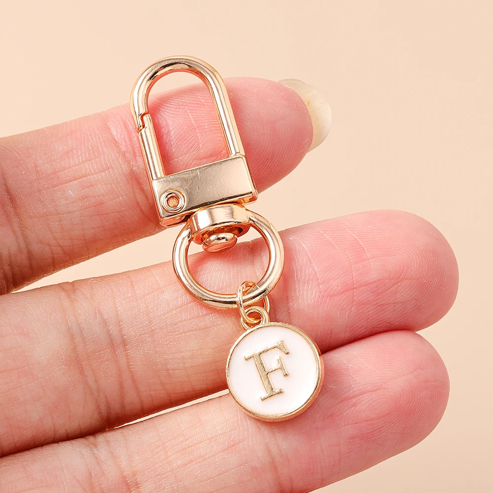 Aihua Emaille A-Z Alphabet Anhänger Schlüsselanhänger Initialen 26 Buchstaben Schlüsselanhänger Handtasche Ornamente DIY Mädchen Kinder Schmuck Geschenke – Detail 8