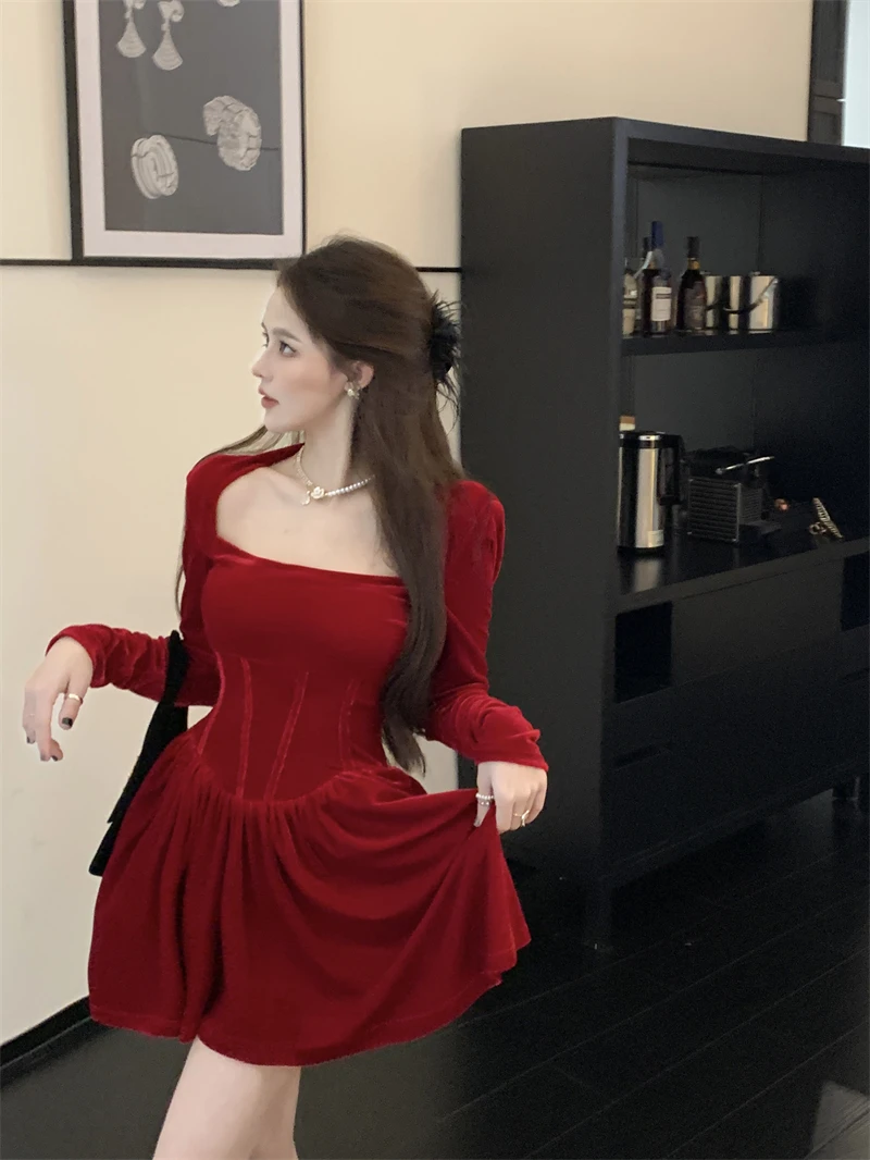 Abito in velluto donna colletto quadrato autunno Fashion Party Solid Tender stile coreano tempera attraente Ulzzang abiti a maniche lunghe
