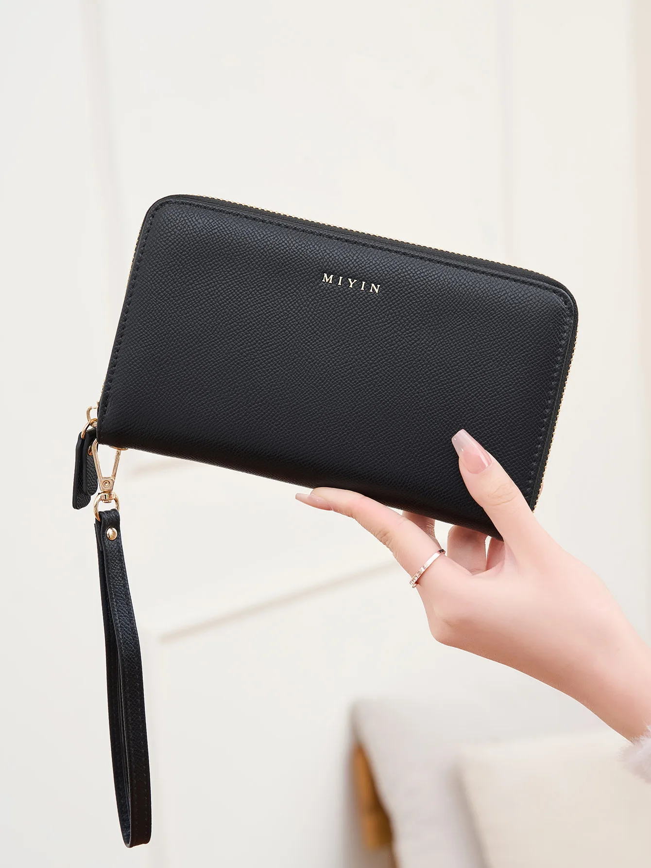 Vintage Large Capacity Women's Wallet 2025 New PU Leather Zipper Closure Organ Wallet Fashion Multifunctional Clutch Bag