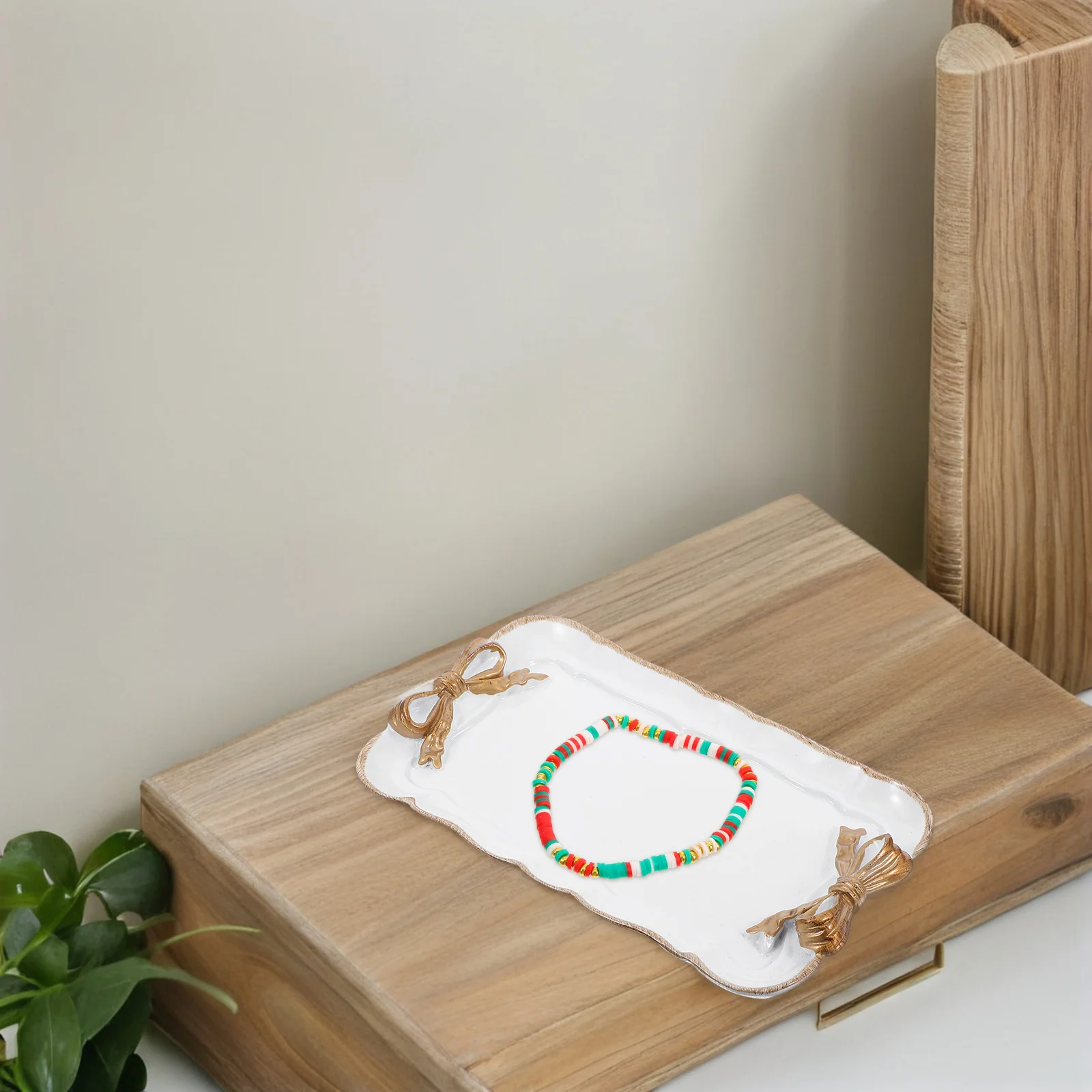 

Sweet Dessert Tray Jewelry Dish White Retro Bowknot Resin Necklace Holder Key Earring Gift Wedding Party Valentine Macaron