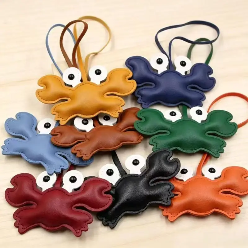 Crab Keychain Fashionable Design PU Leather Key Ring Hawaii Travel Souvenir Chic Decor for Car Key Accessories