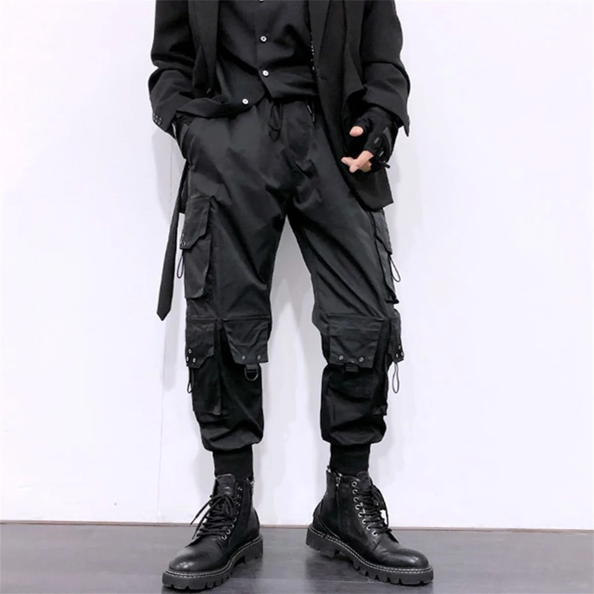 Black Multi-pockets Ribbons Bandage Tactical Techwear Cargo Pants Men Harajuku Punk Hip Hop Jogger Pantalons Trousers Streetwear