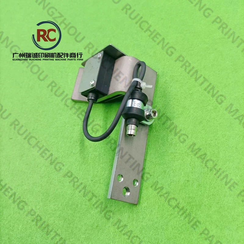 

New 1 Piece 8C.27A90-1329 Sensor Spare Parts for Man Roland 700 Printing Machine