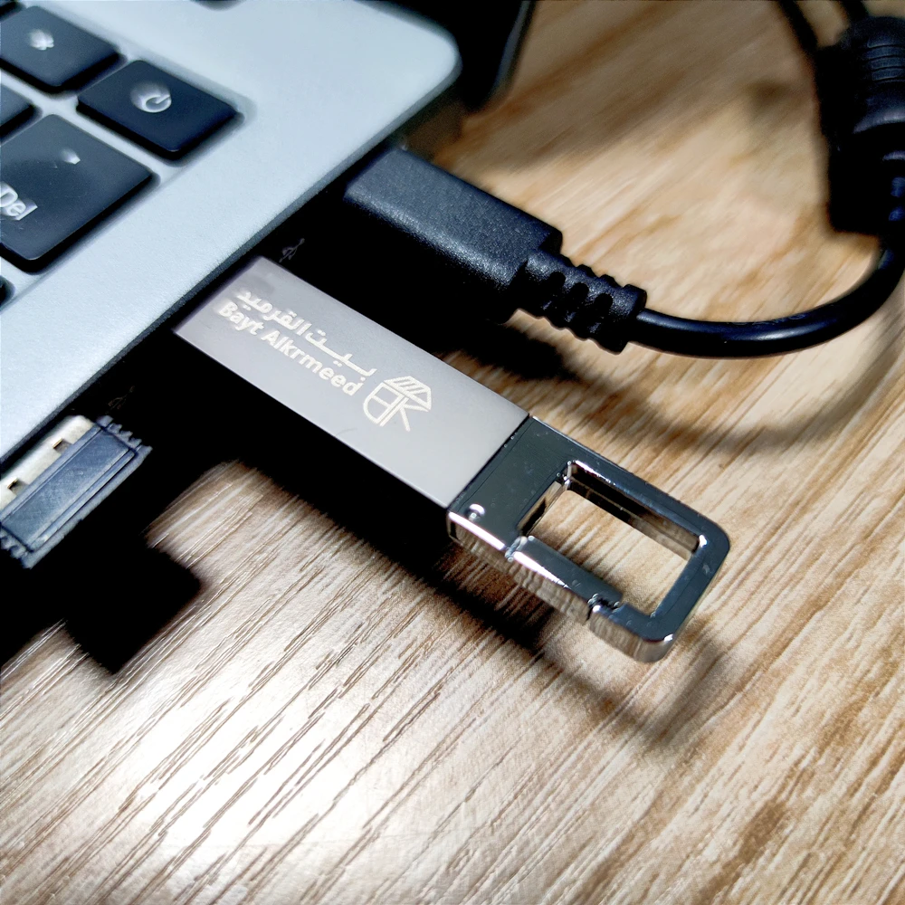 USB2.0โลหะสลักโลโก้ด้วยเลเซอร์แบบกำหนดเองแฟลชไดร์ฟความเร็วสูงขนาด128GB 64GB ความจุ16GB 8GB 4GB