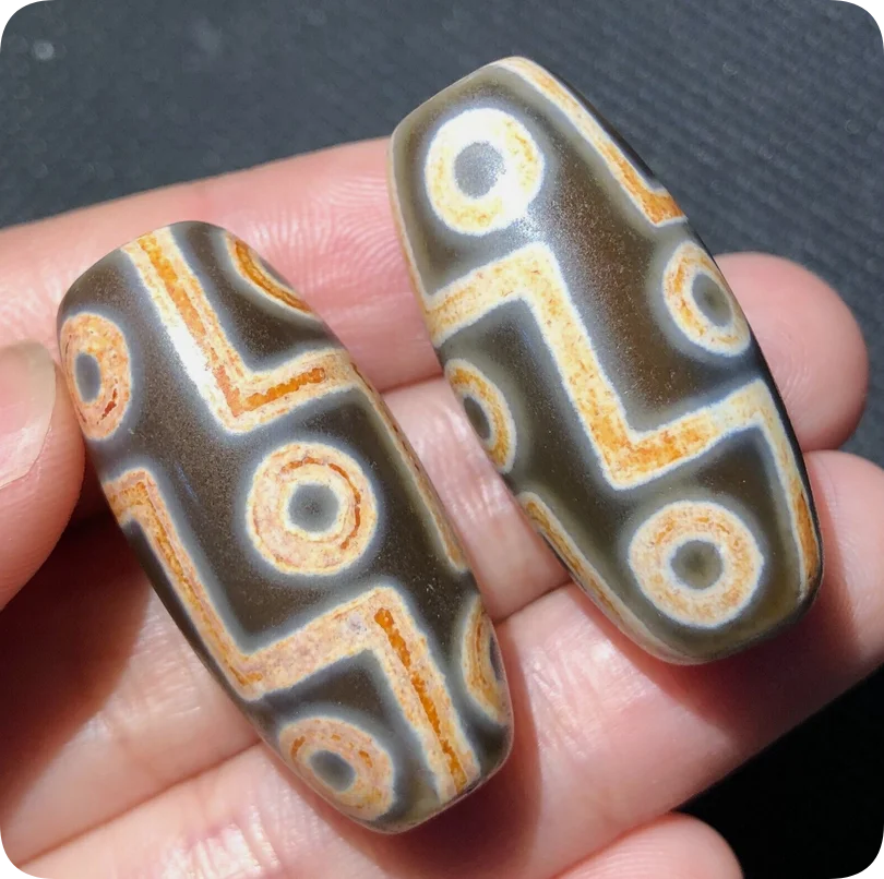 pair of Magic Tibetan Old Agate 9Eye Totem dZi Bead Amulet16*33mmC2020