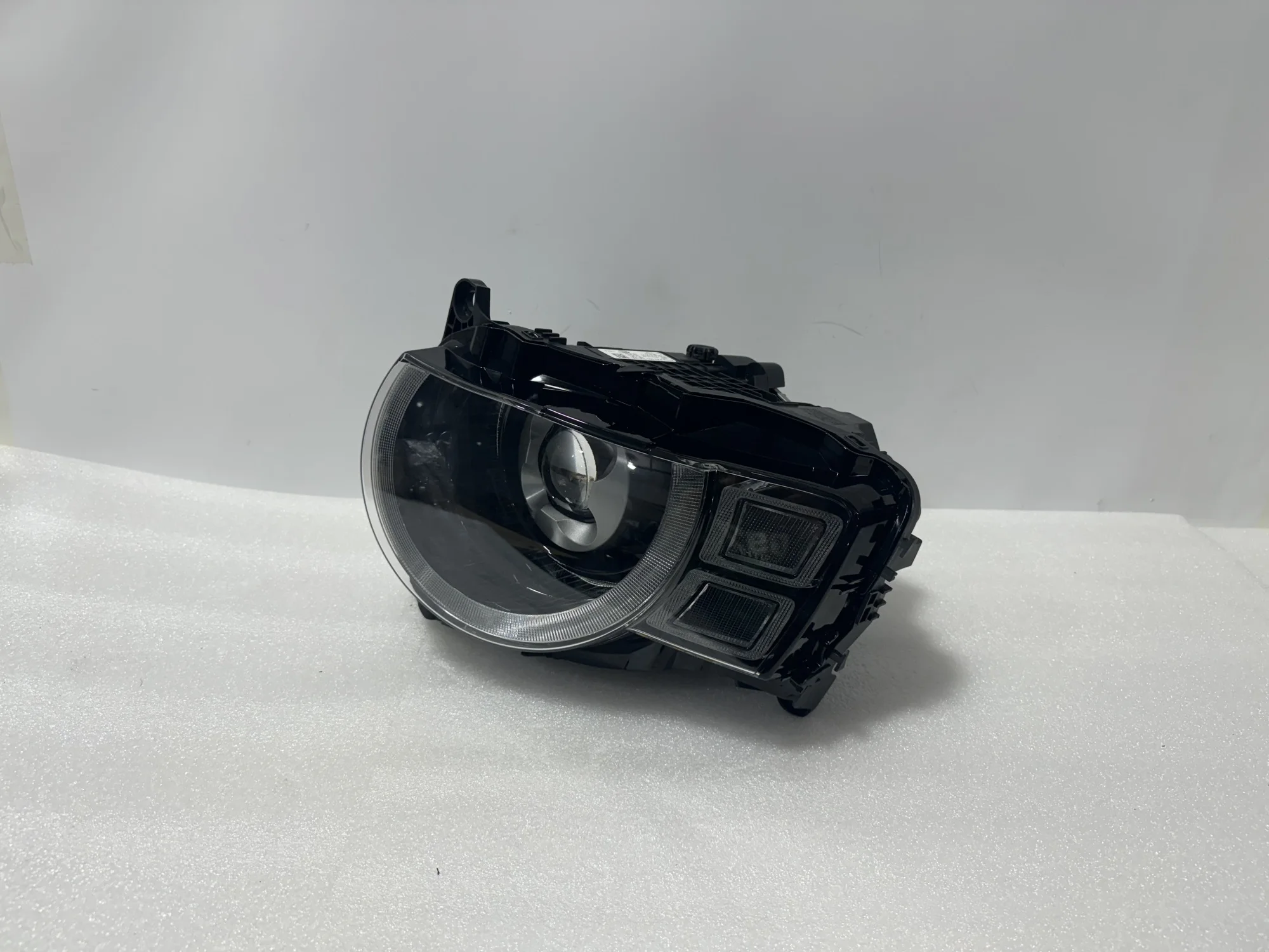 FOR Land Rover Defender 110 LED Headlights 2020 2021 2022 2023 High Quality Original Fitment Front Lighting for SUV