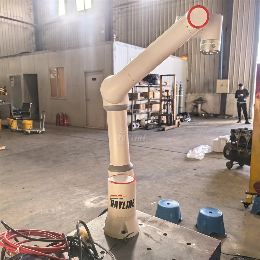 High Quality FR5 6 Axis Cobot 3kg 5kg Payload Collaborative Robotic Arm For Welding Palletizing Painting CNC Machine Checking