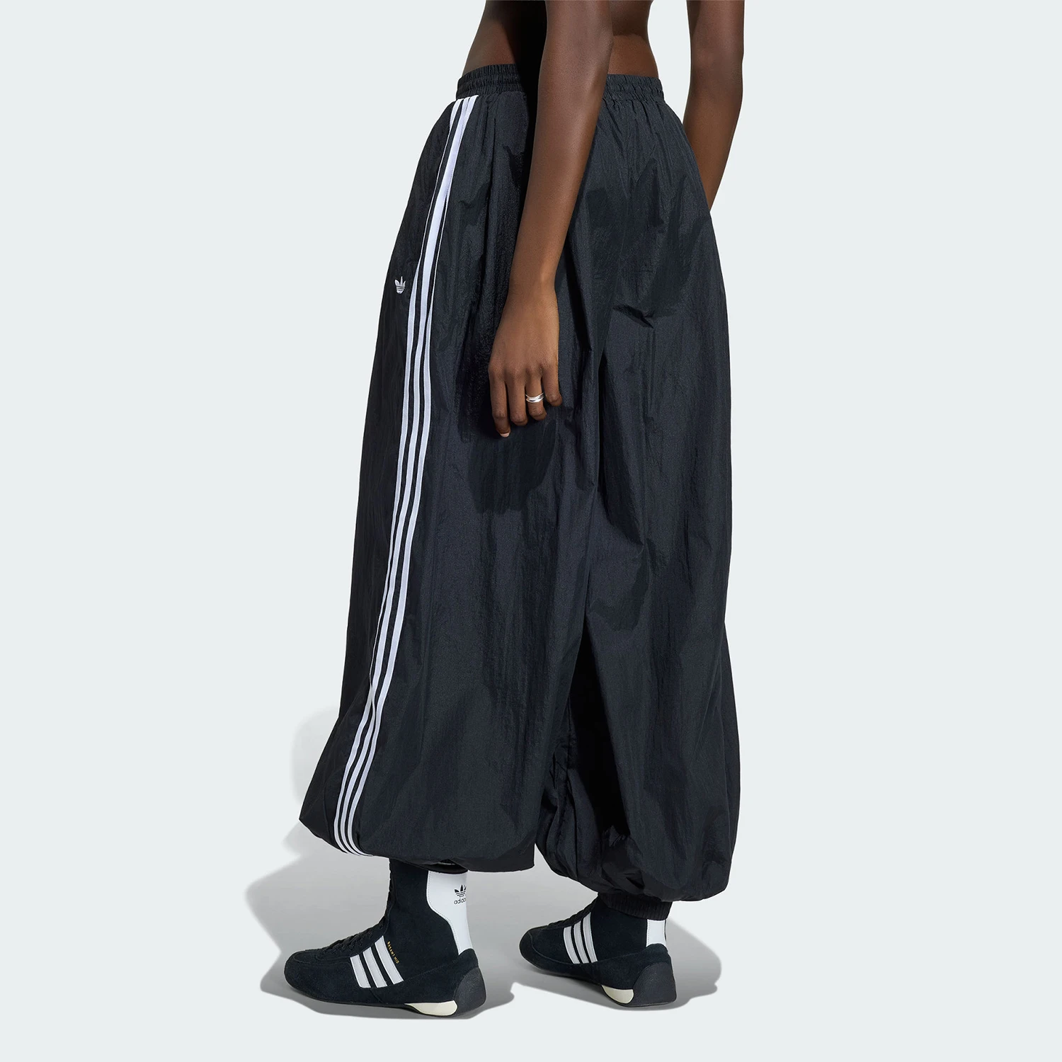 Adidas Authentic Three Leaves Women's Woven Cuffed Fashion Lightweight Pants KY5052