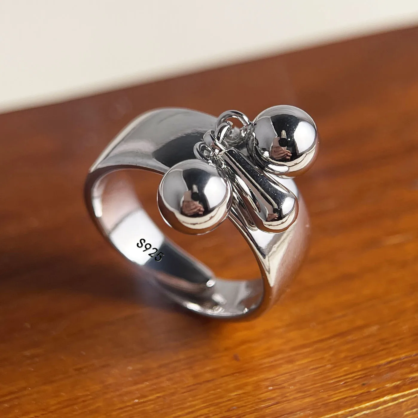 BF CLUB 925 Sterling-Ringe für Damen, schlicht, geometrisch, handgefertigt, unregelmäßig, Retro-Glocken-Quastenring, allergiefrei, als Geburtstagsgeschenk