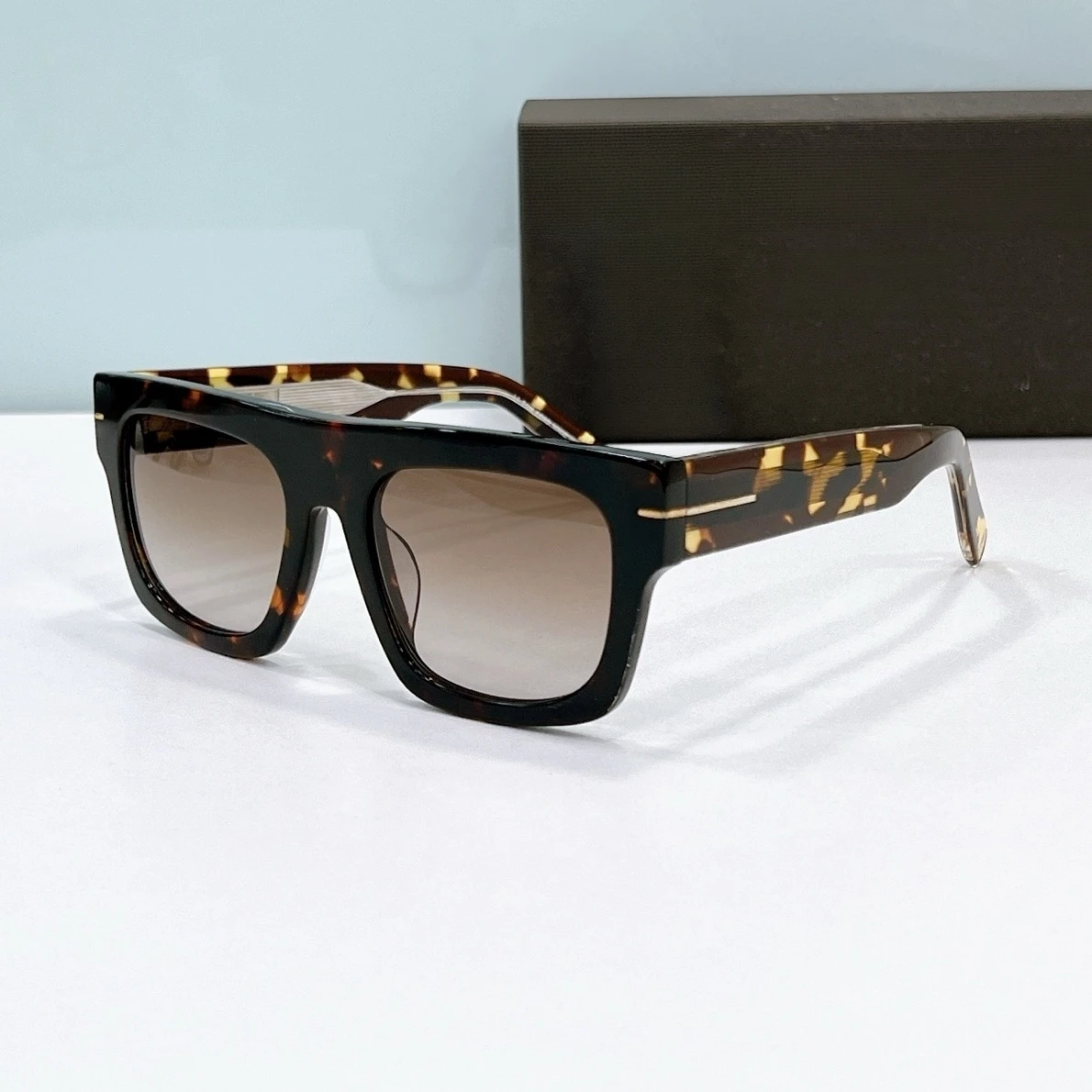 10023 Sunglasses Man Woman,Gloss Black hick Square Frame,Dark Grey Lens,UV400,Retro Bold Shades Boost Charm