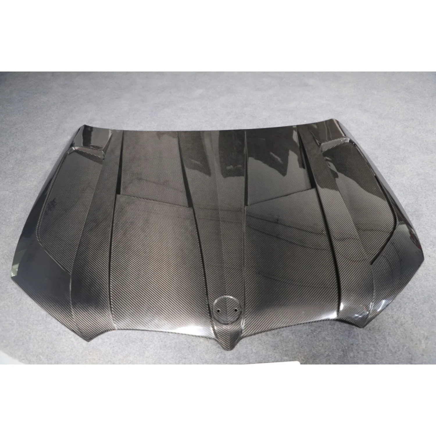 

X5 G05/X6 G06 Hot Selling LD Style Dry Carbon Fiber Engine Hood