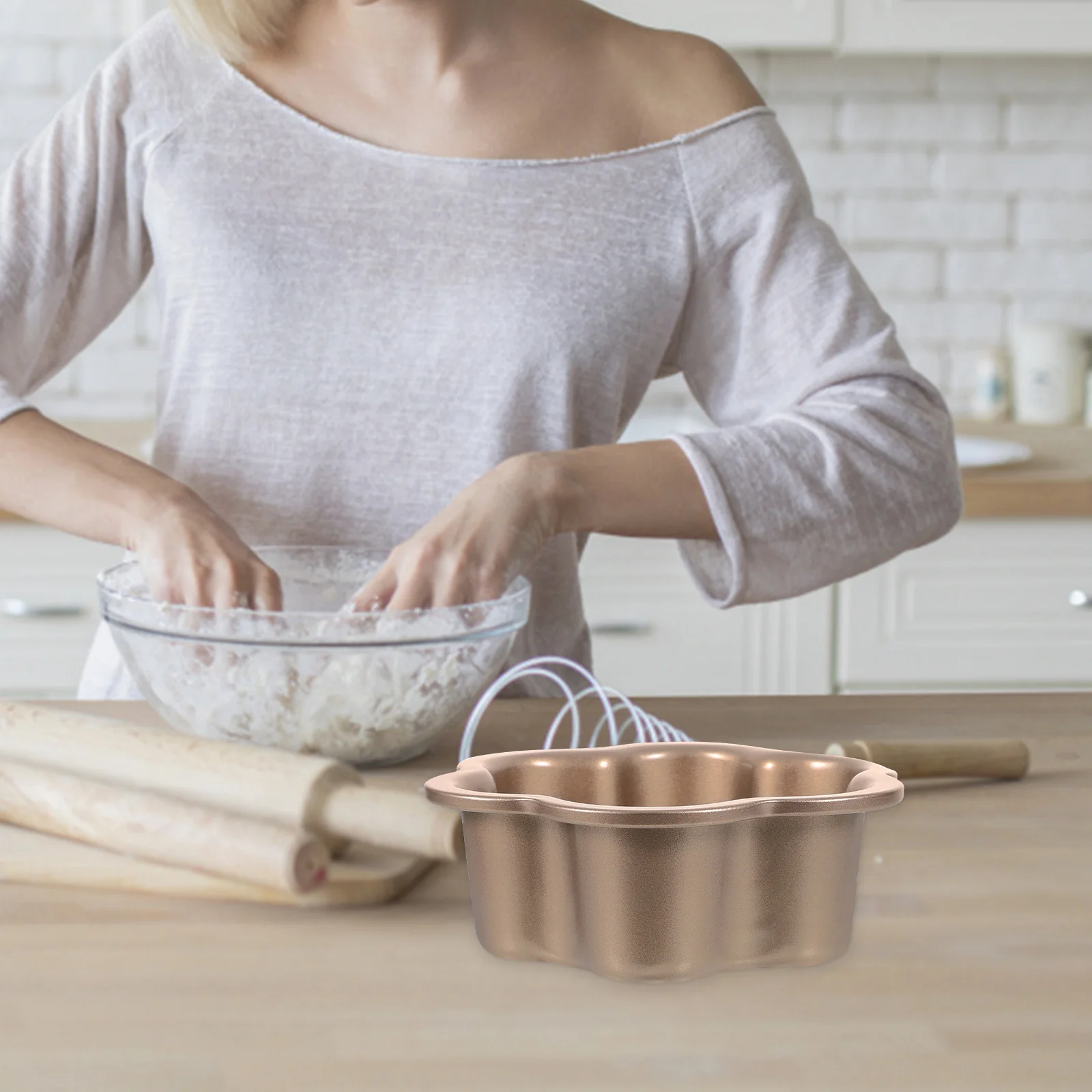 

Blossom Shaped Cake Pans Baking Molds Carbon Steel Mini Cheesecake Pan Removable Bottom Non-Stick Oven Deep Baking