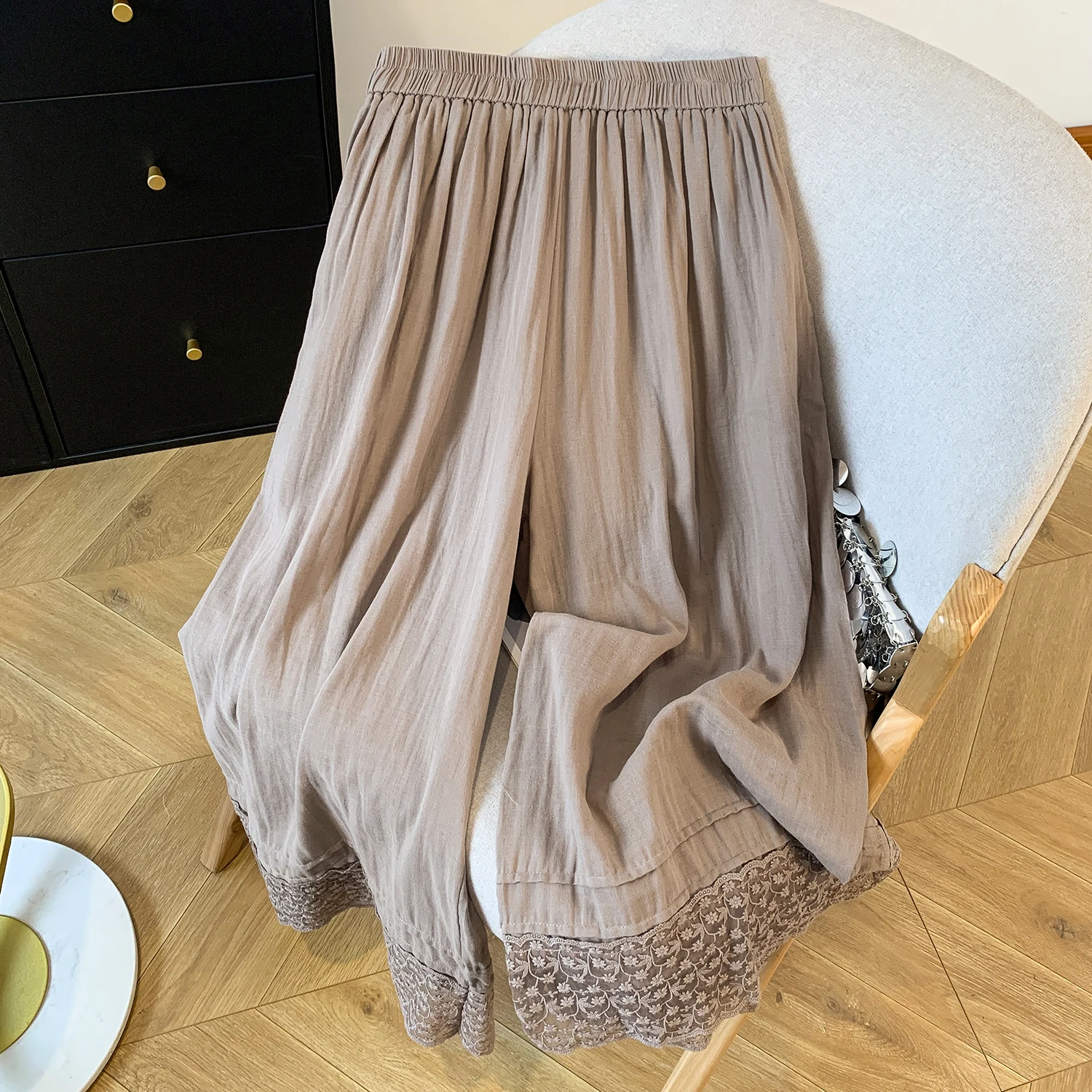 Sommer Neue Bequeme Casual Vielseitige Farbe Baumwolle Tead Spitze Hosen Elastische Taille Breite Bein Hosen Bein Verlängerung Wirkung