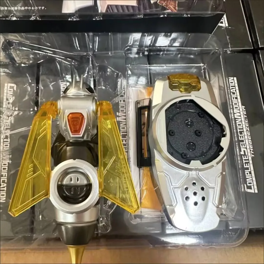

New Hot Spot Kamen Rider Royal Bee Csm Kamen Rider Beetle Wasp Bracelet Belt Transformer Action Figures Child Christmas Gifts