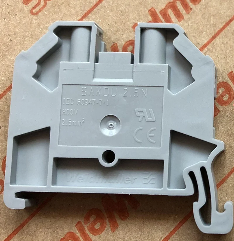 

SAKDU2.5N Rail terminal 1485790000 connector 100pcs