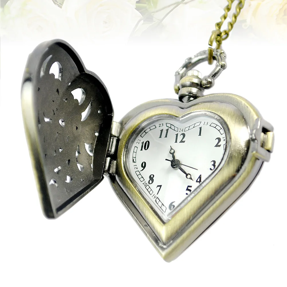 

Heart Shape Retro Pocket Watch Durable Lightweight Simple Quartz Pendant Watch Clothing Accessory for Men Women