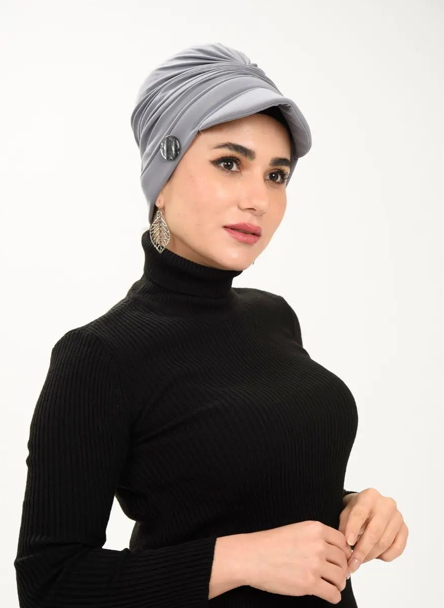 Topi olahraga abu-abu