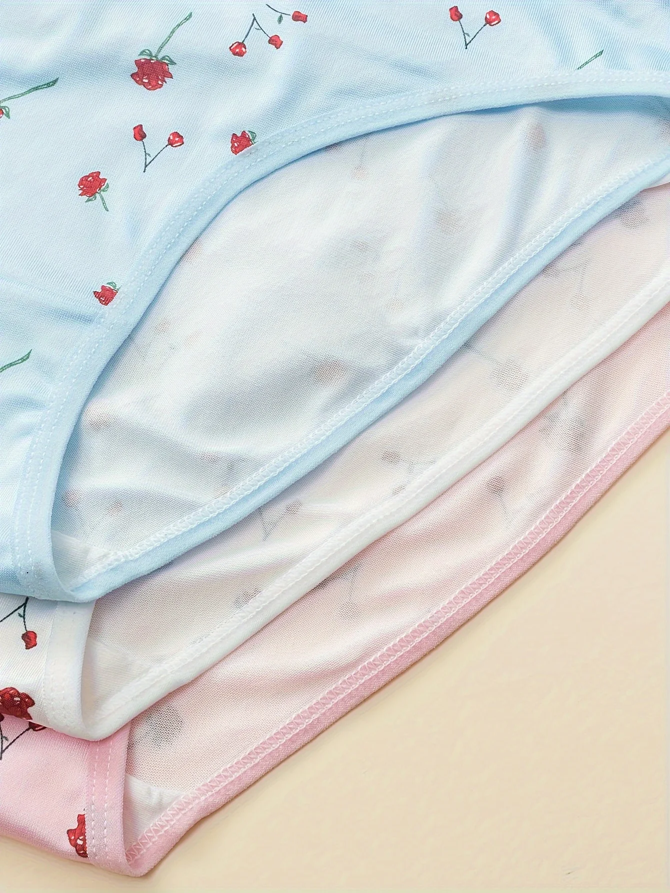 Três conjuntos de roupas íntimas femininas frescas e delicadas com estampa de rosas, roupas íntimas triangulares para meninas e meninas