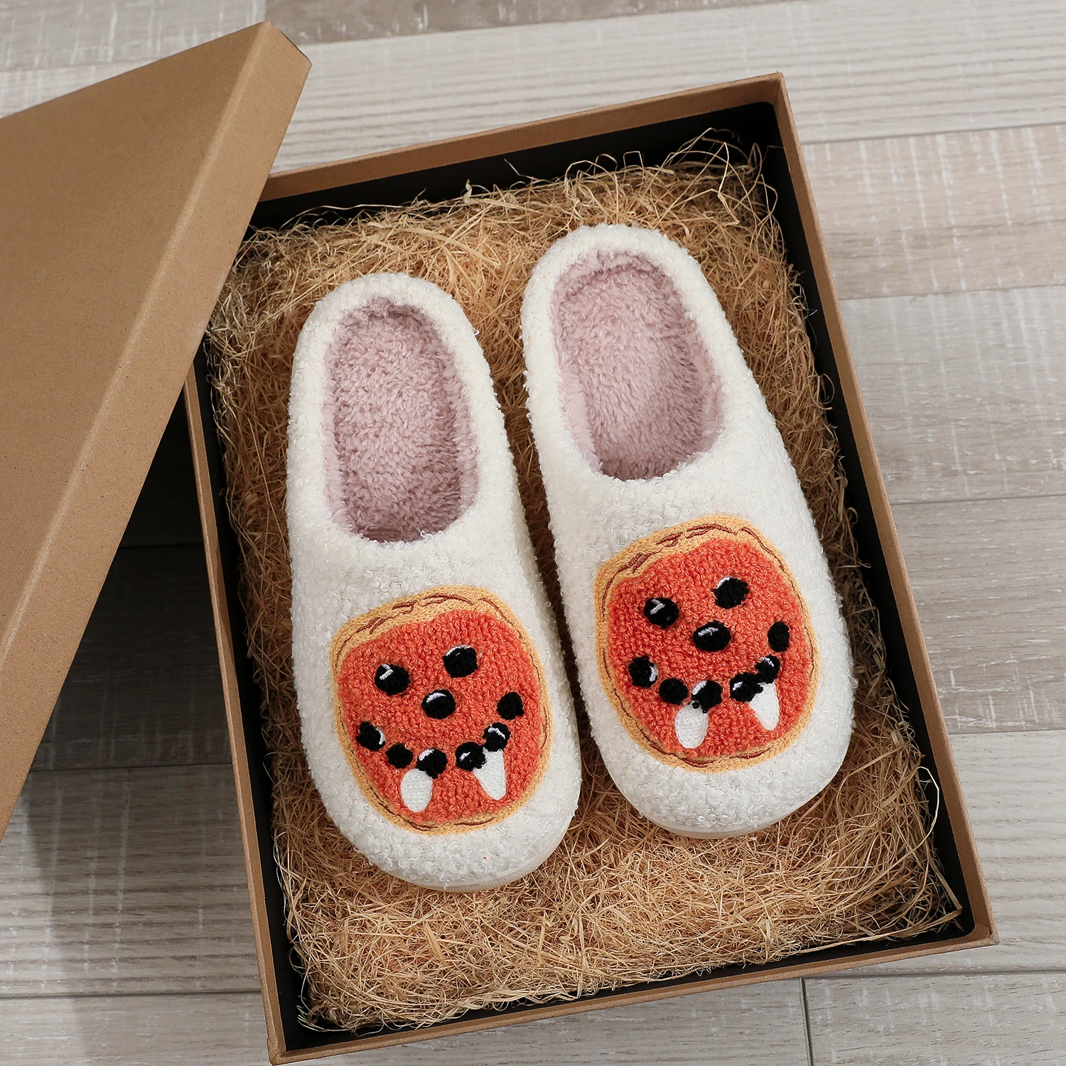 Autumn and Winter Fun Vampire Pumpkin Cookie Embroidered Plush Home Cotton Slippers, Soft and Thick Plush Lining for Warmth and Temperature Retention, Closed-Toe Non-Slip Soft Sole, Halloween Cartoon Design Full of Atmosphere, Unique and Novel, Perfect for Personal Use during Halloween and as a Special Holiday Gift for Friends and Family