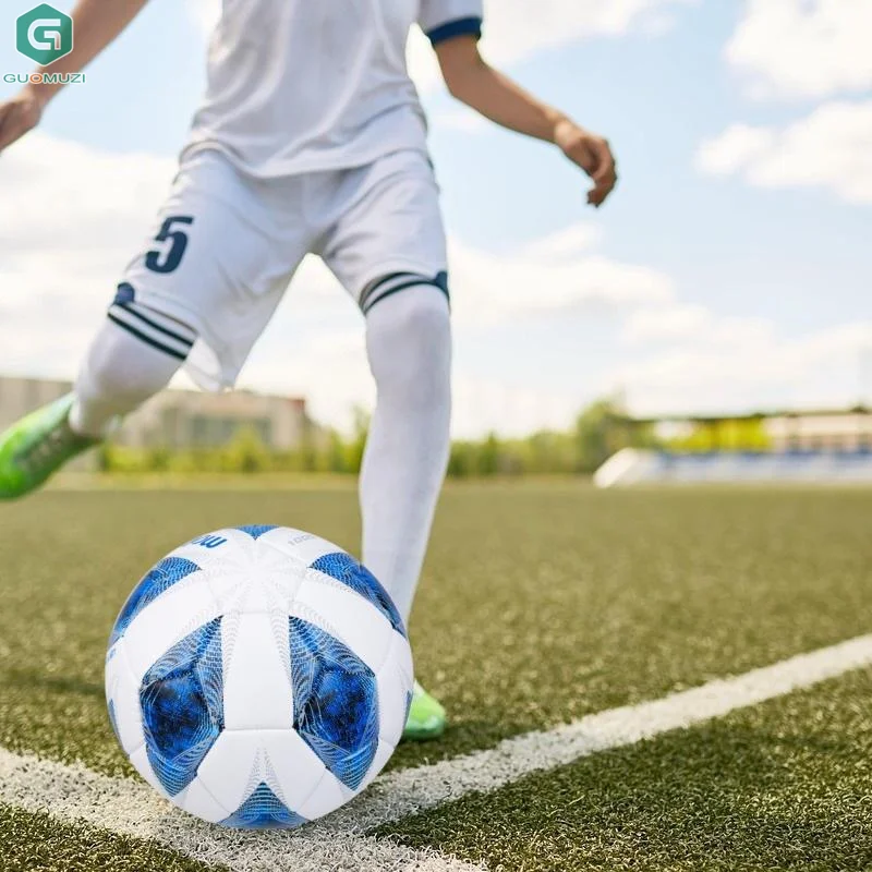 Pelotas de fútbol no infladas enviadas Tamaño oficial 5 Balón de entrenamiento de partido de fútbol al aire libre Pelotas de fútbol Tamaño oficial 5 Fútbol al aire libre