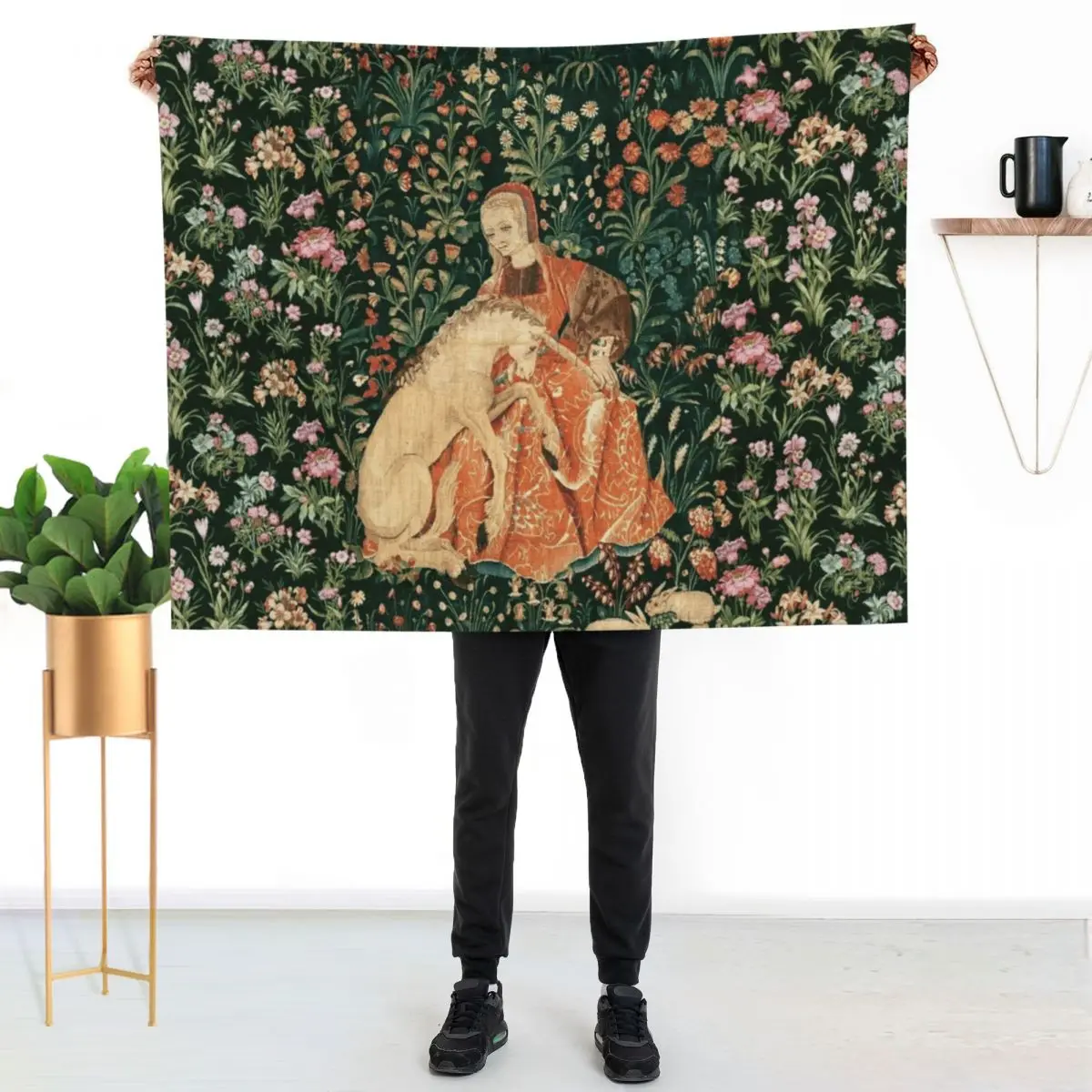 LADY AND UNICORN AMONG FLOWERS ,HARES,Red Green Floral Throw Blanket Bed Soft Beds Quilt For Baby Thermal Blankets