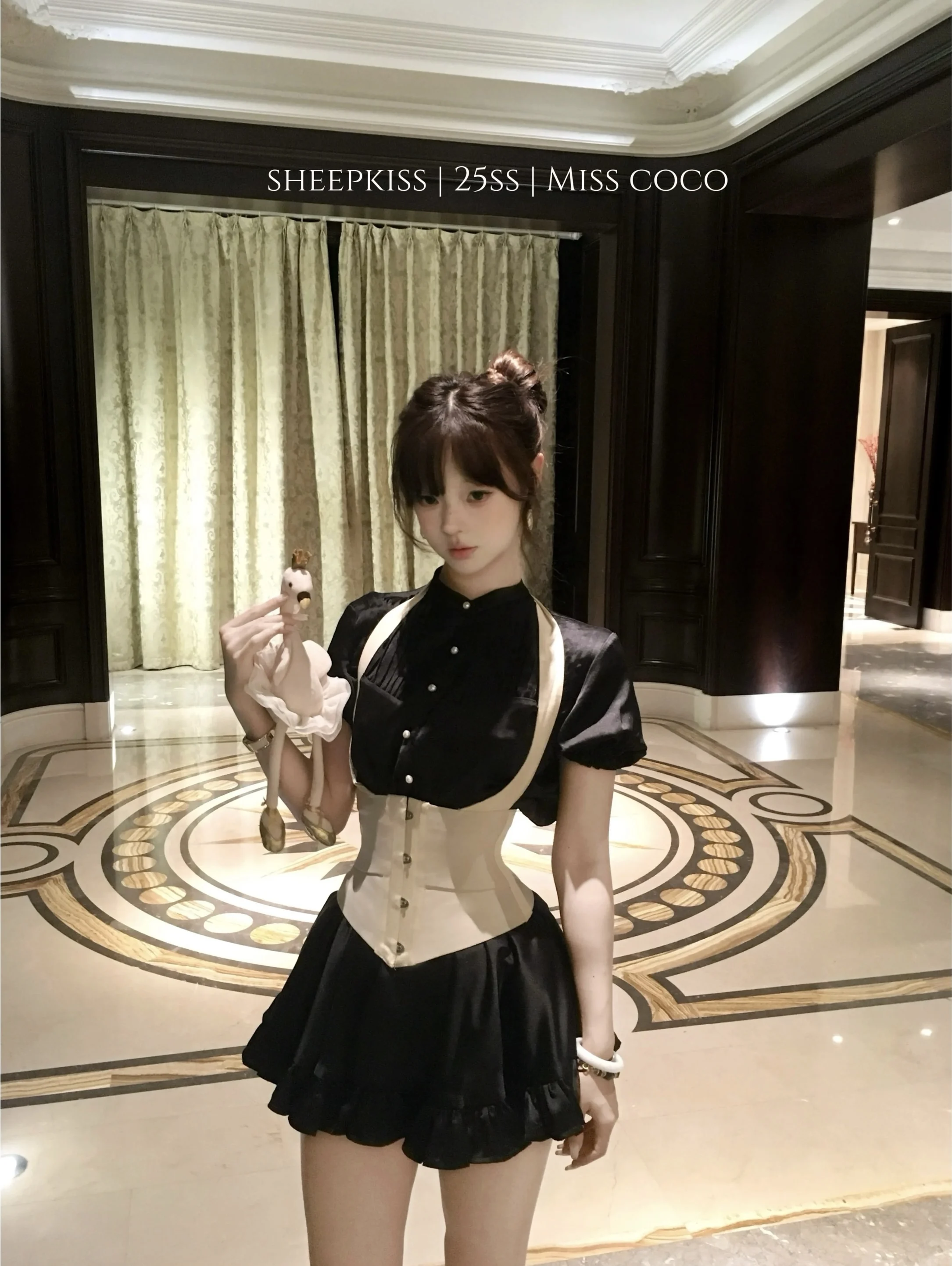 

Комплект из ацетатной юбки-кейк и топа с жемчужными пуговицами Miss Cacao Pearl Button Bubble Sve для женщин, модный ансамбль Ele Princ Sle