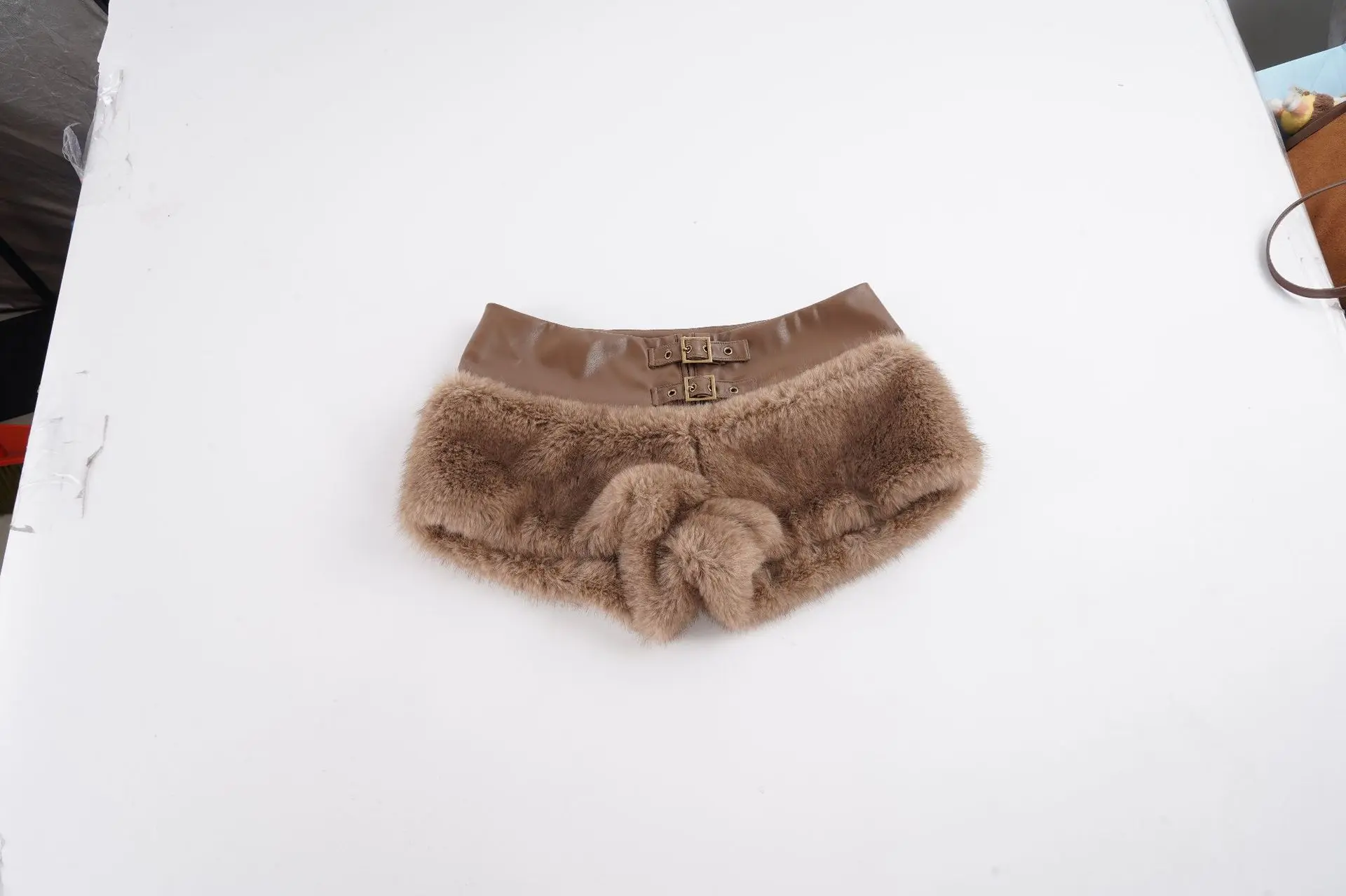 Faux Fur Patchwork Grommet Metal Buckles Pu Leather Shorts Women Chic Sexy Zipper Low Waist Casual Streetwear Bottoms Clubwear