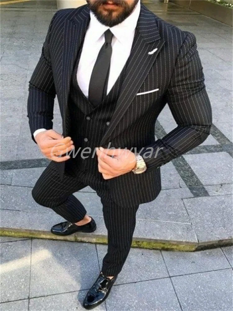 

Gwenhwyar последняя мода стиль одна пуговица черный смокинг жениха жениха мужской свадебный костюм жениха (куртка + брюки + жилет)