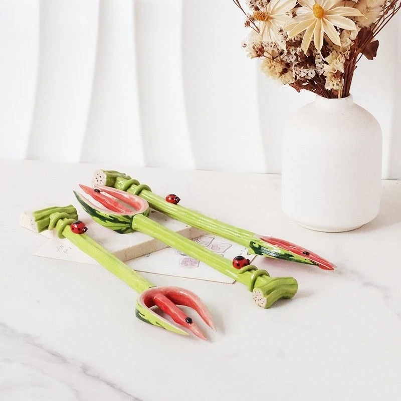 Fork fruit watermelon, noodles are cute and fresh, underglaze color is funny, personal use