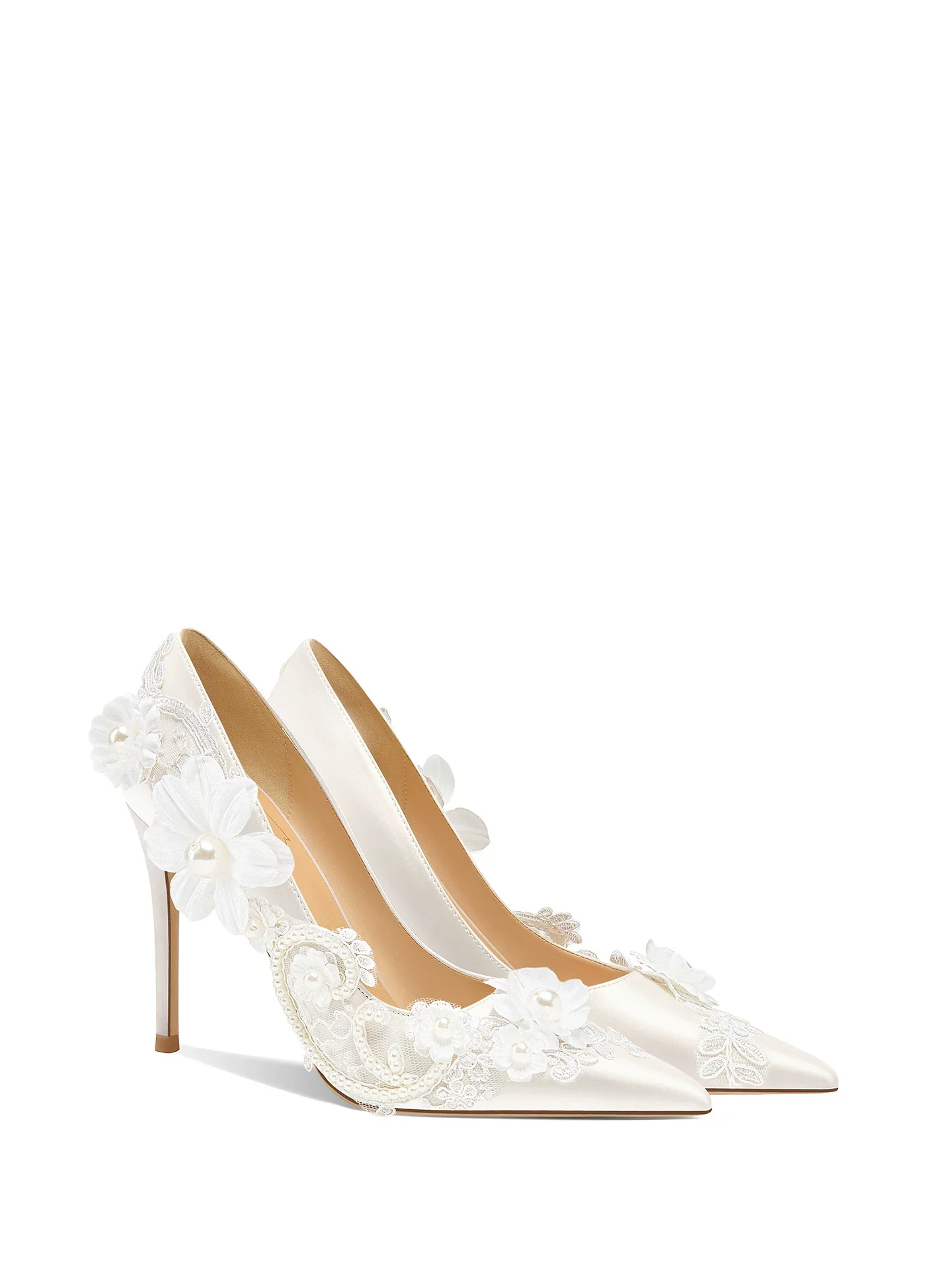 Spring new pointed shallow mouth pearl lace flower silk wedding shoes banquet large size small size high heels women's shoes