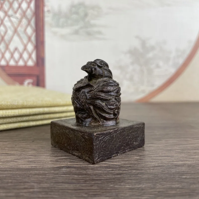 Copper phoenix seal ornament for home use, office desk decoration, stationery item with fine craftsmanship
