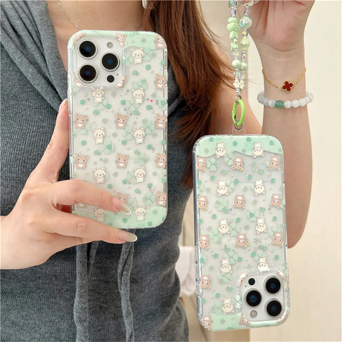 Funda de teléfono con oso de dibujos animados para iPhone 16 Pro 14 15 Pro Max, funda trasera con cadena de mano, Fundas protectoras a prueba de golpes