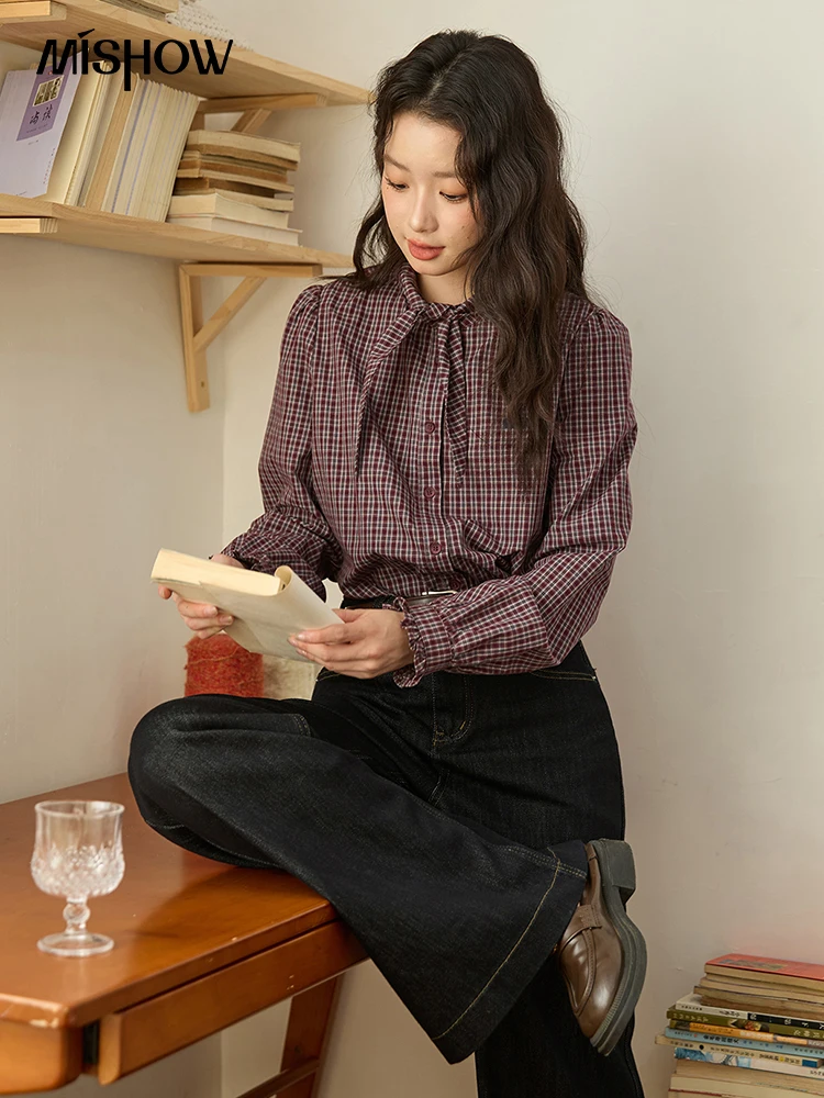 MISHOW 여성용 레트로 격자 무늬 셔츠 2025 가을 100 코튼 보트 칼라 탑 대비 버튼 체리 자수 셔츠 MXE44C2397