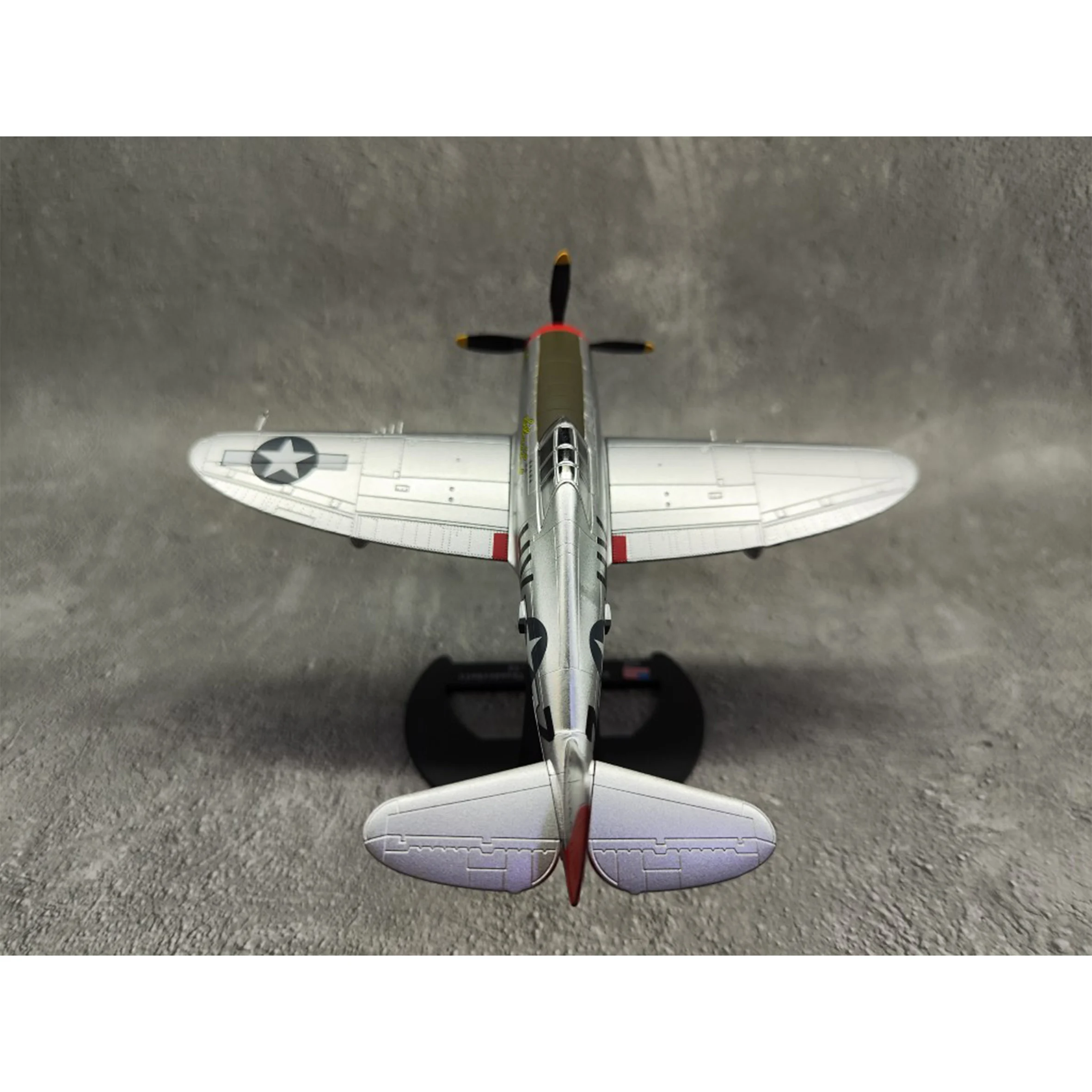 1/72 WW2 US P-47 fighter model Alloy finished aircraft model (flight mode)