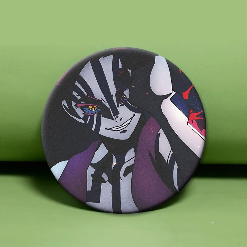 Insignia de demonio de Anime Akaza, alfileres hechos a mano exquisitos de dibujos animados, broches de diseño a presión de 32/44/58mm para mochila, accesorios de regalo para ropa