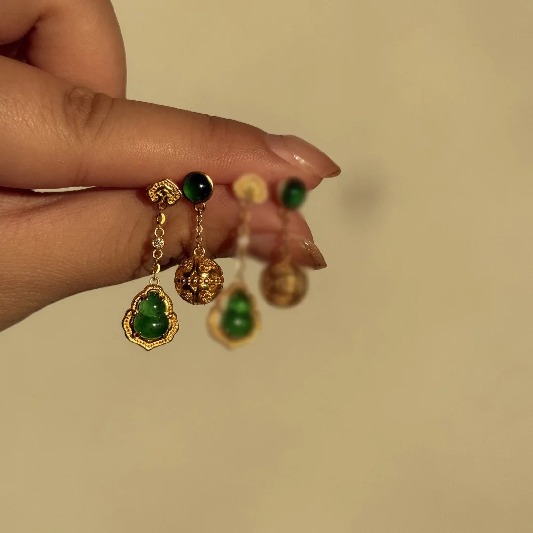 Classic palace style tassel gourd earrings for women light luxury auspicious clouds green natural chalcedony earring jewelry