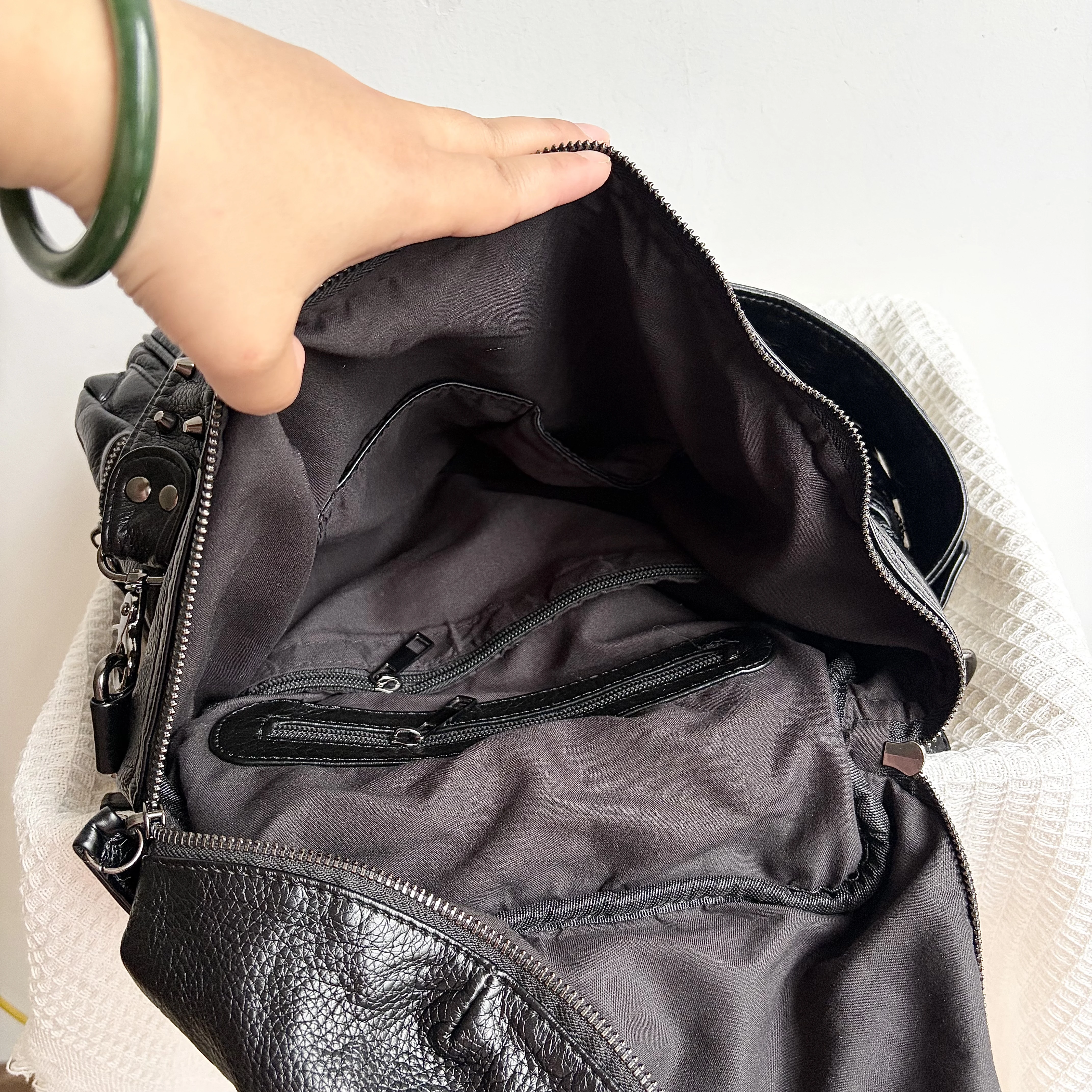 Original Design Rivet Y2K Men's and Women's Backpack Dark Subculture BackpackS School Bag Large-capacity Bag