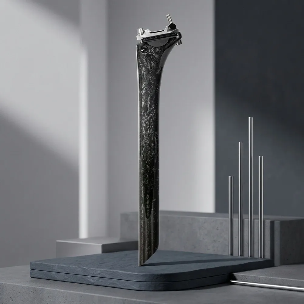 Ultraleichte Carbon-Sattelstütze für Fahrräder, 20 mm, mit versetztem Design, Titanschrauben, glatter Innenrohrstruktur, kompatibel mit Carbon-Schienen. – Detail 9